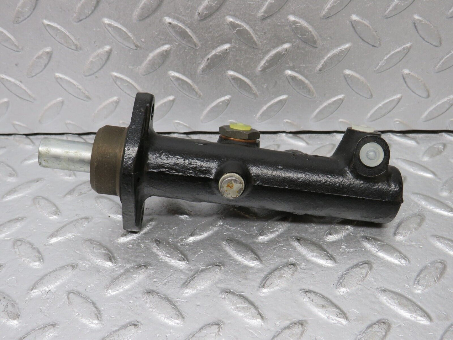 38219 Mercedes-Benz W110 W111 Brake Master Cylinder ATE New 03.2123-0609.3