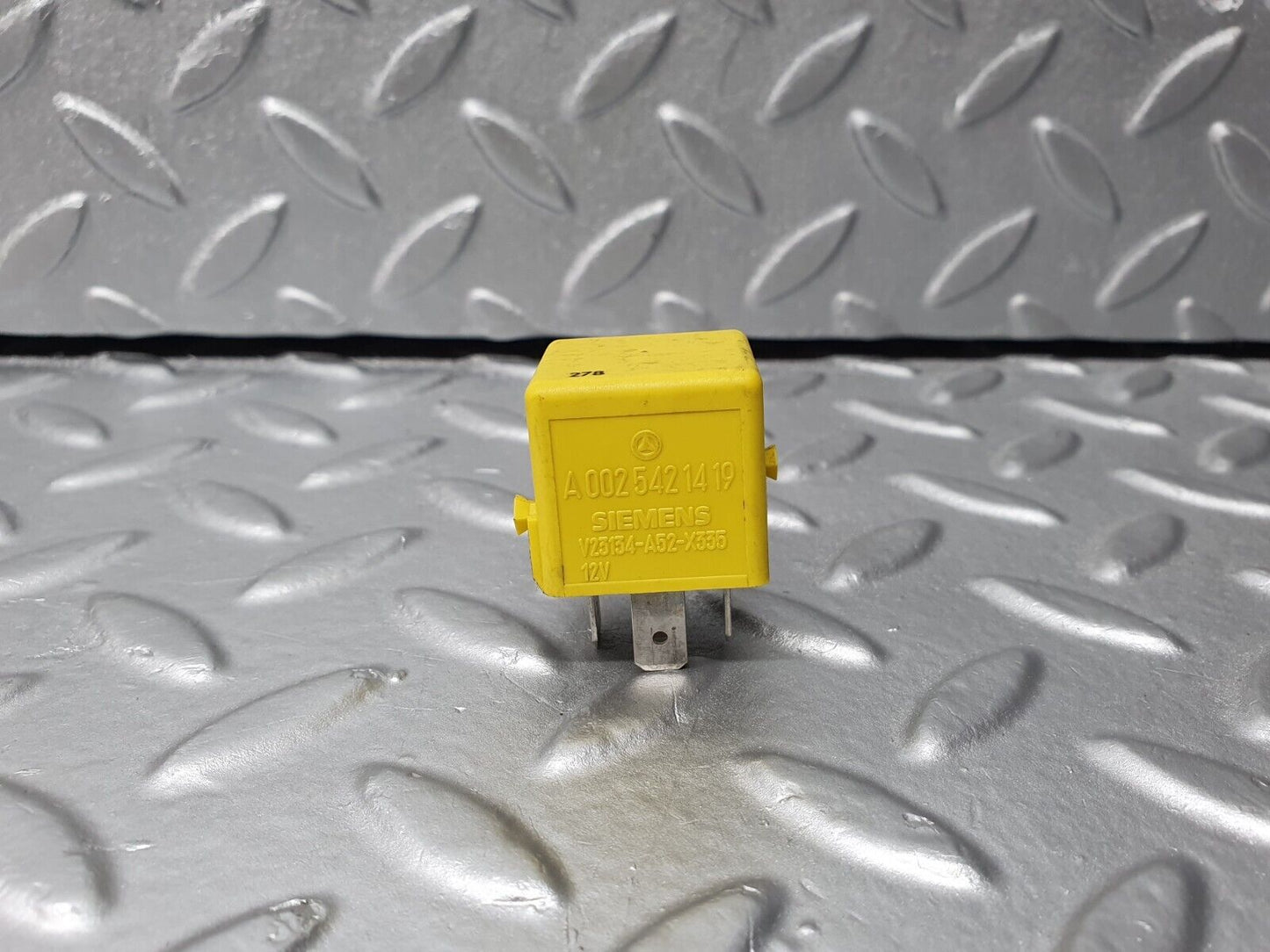 41796 Mercedes-Benz W202 C200 Multi Purpose Relay 0025421419