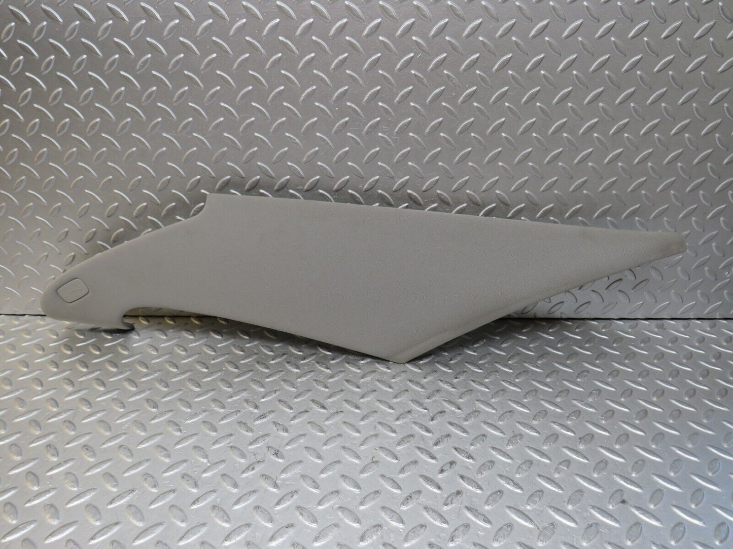 35209 Mercedes-Benz W221 C Pillar Interior Trim Right Side 2216904025