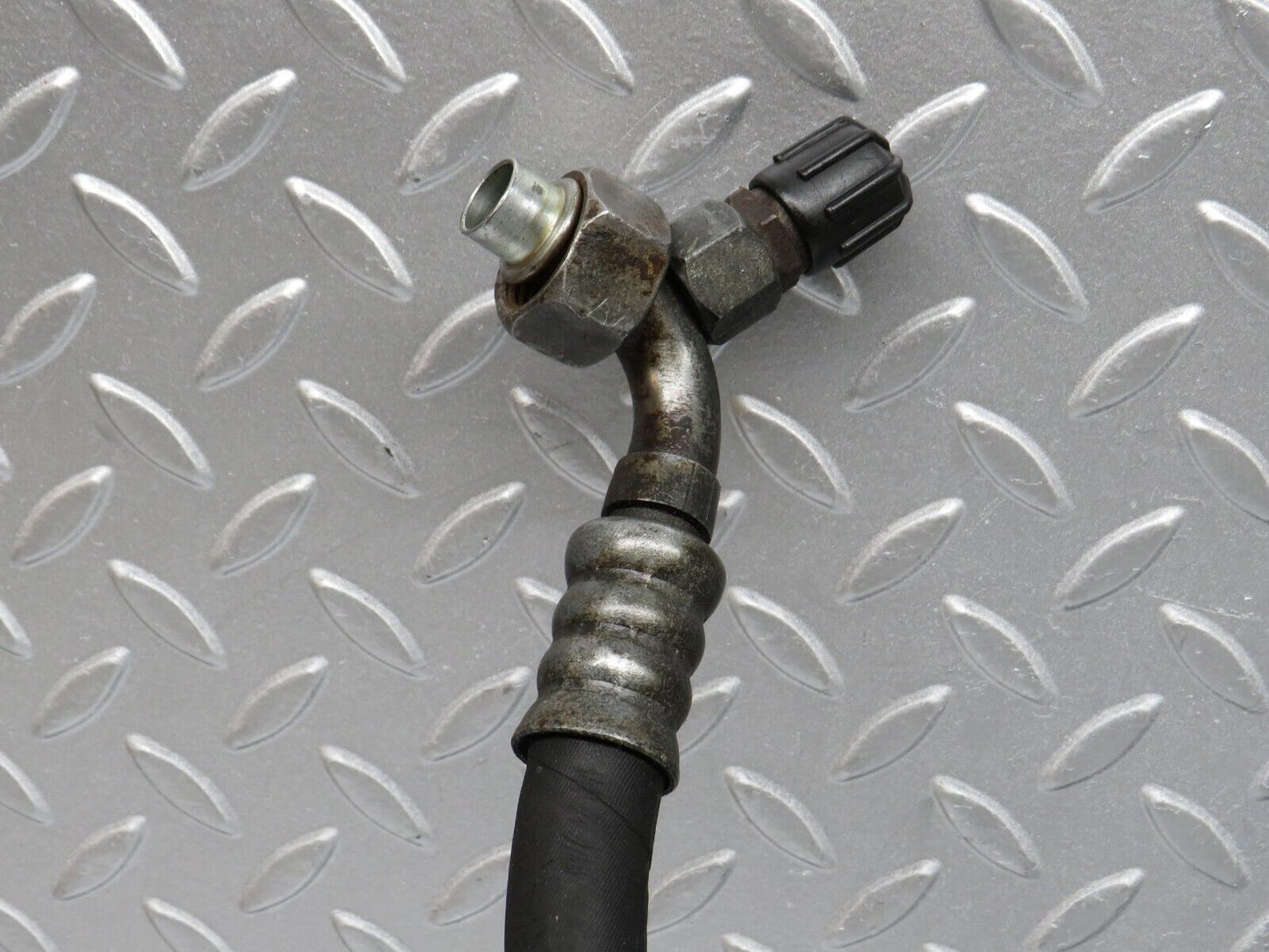 38178 Mercedes-Benz A124 320E Cabriolet Air Conditioning Hose Pipe With Dryer 1042300856