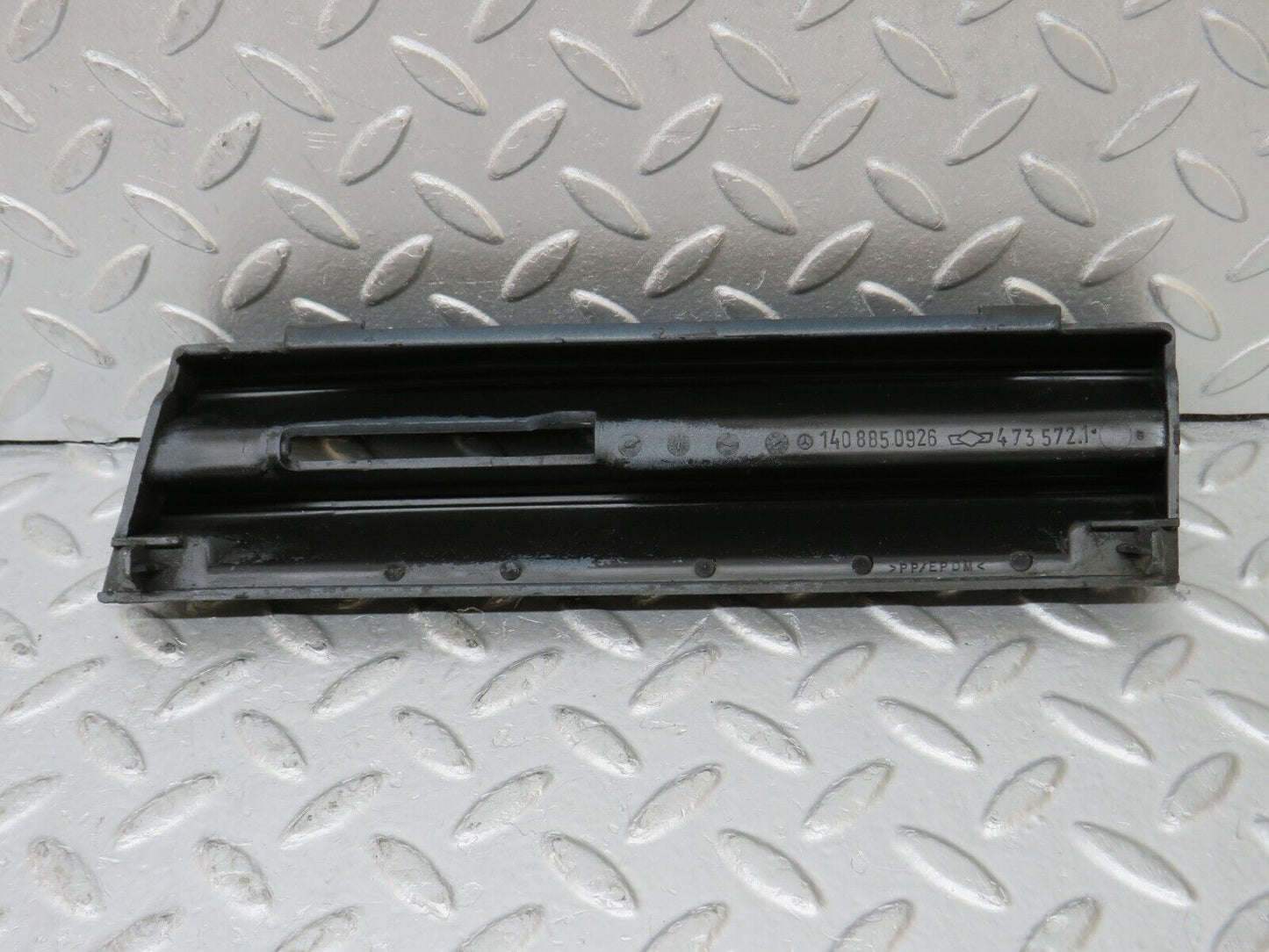 35314 Mercedes-Benz W140 Front Bumper Tow Hook Cover Grill 1408850926