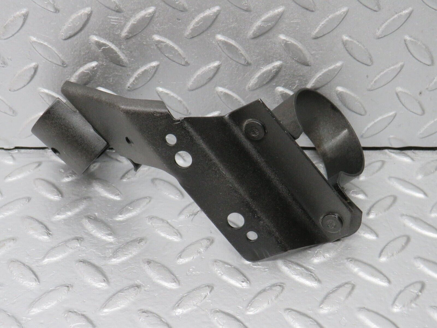 39283 Mercedes-Benz R107 500SL Fuel Pump Fuel Filter Holder Bracket