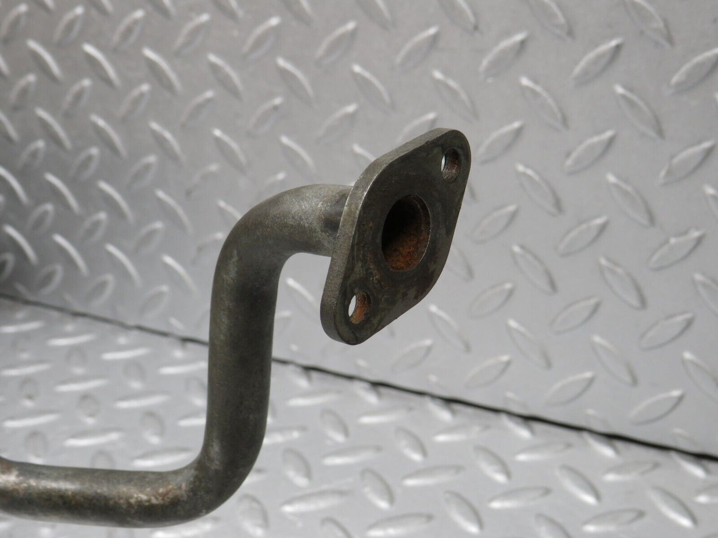 38169 Mercedes-Benz A124 320E Cabriolet Oil Filter Housing 1041840608