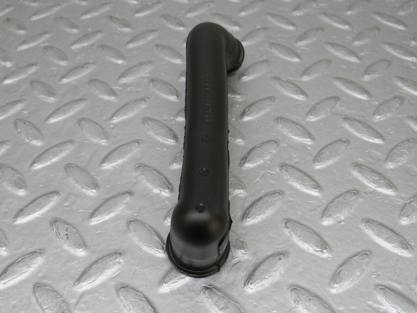 37556 Mercedes-Benz W109 300SEL Crankcase Breather Hose Pipe 1160940091