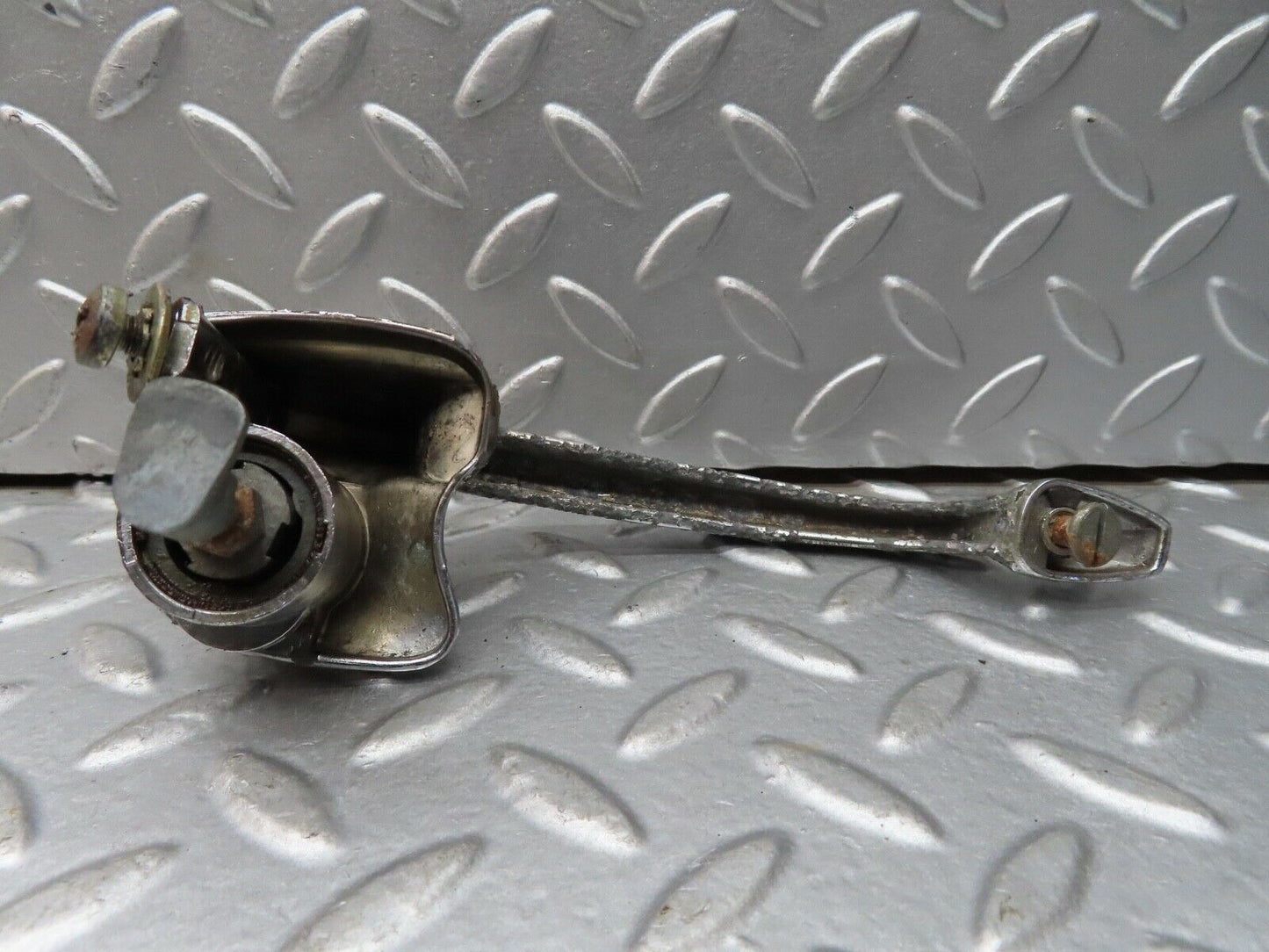 18778 Mercedes-Benz W120 W121 Ponton Exterior Chrome Door Handle Left Side