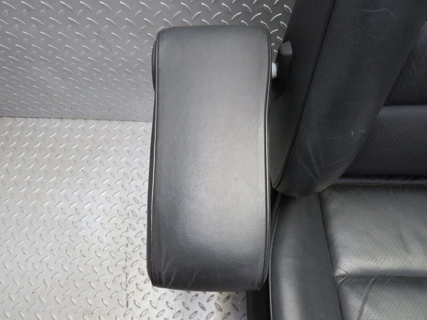 37882 Mercedes-Benz A124 320E Cabriolet Front Left Electric & Heated Seat Leather Black 1249406964