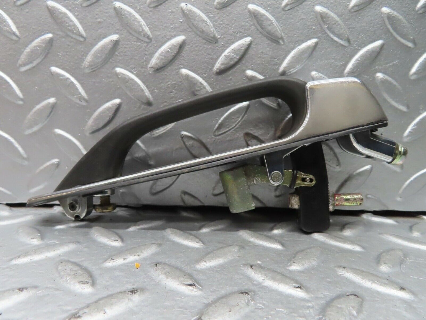 21256 Mercedes-Benz W123 230E Rear Exterior Door Handle 1237600359
