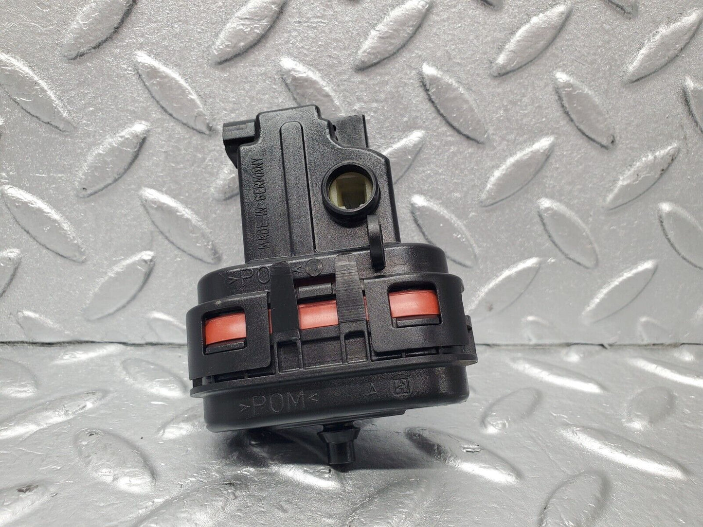 46997 Mercedes-Benz R129 320SL Coupe Heater Box Vacuum Actuator