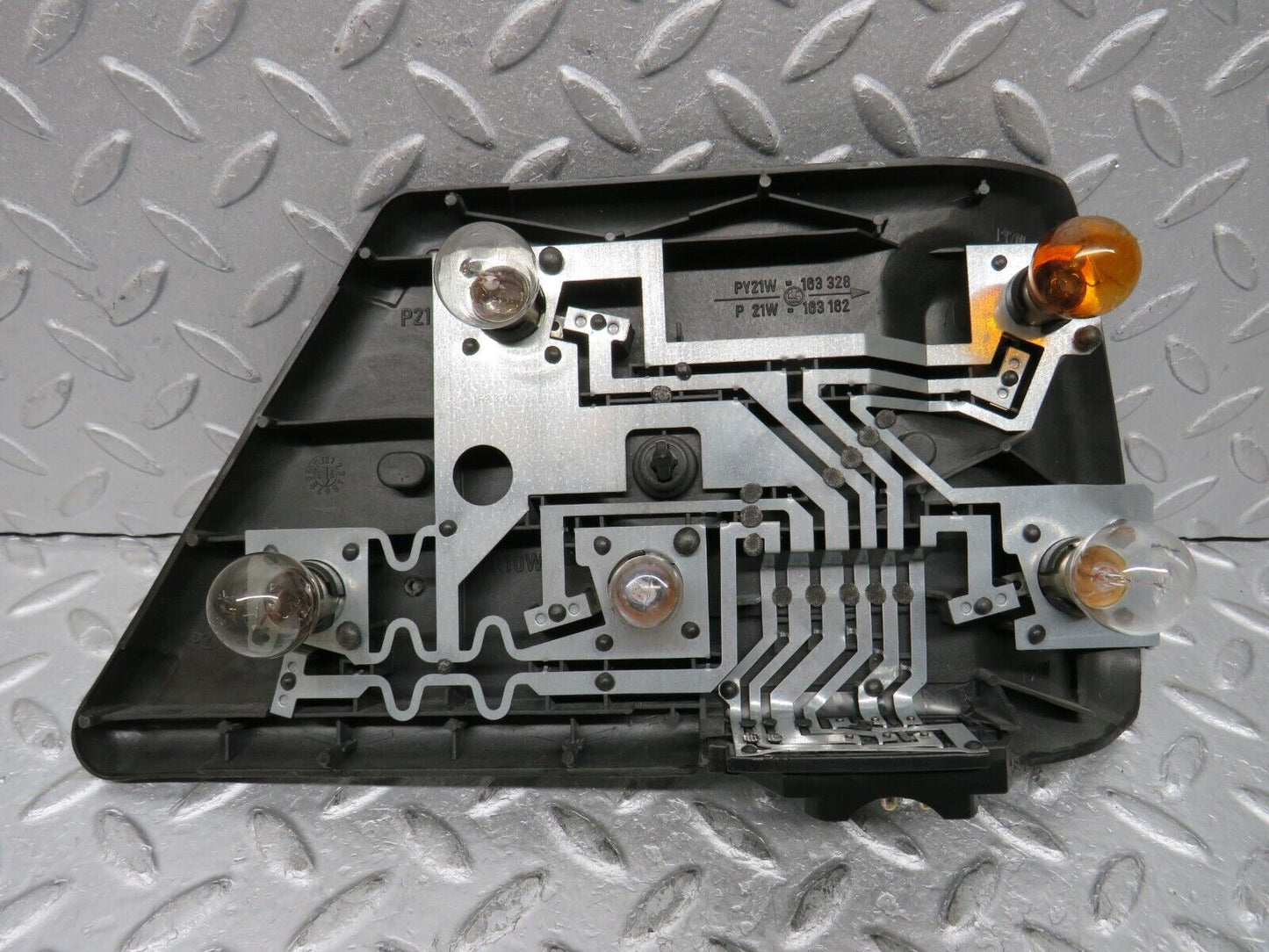 37846 Mercedes-Benz A124 320E Cabriolet Tail Light Right Side 0053373R38