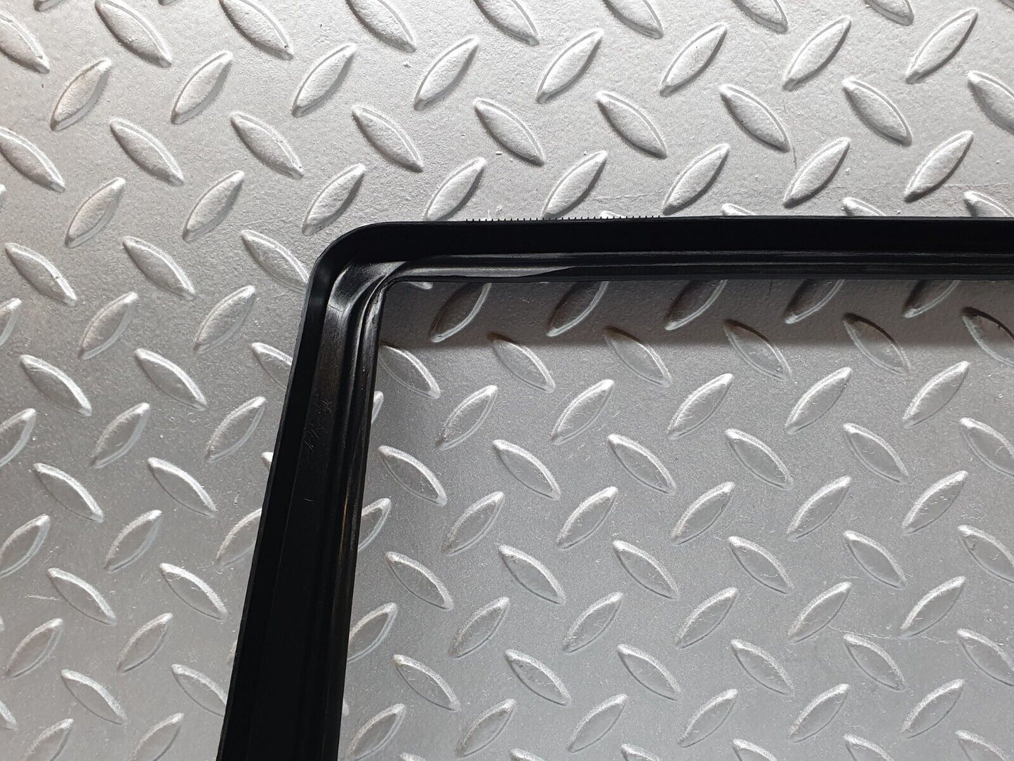 42088 Mercedes-Benz W202 C200 Rear Left Door Window Frame Cover 2027350171