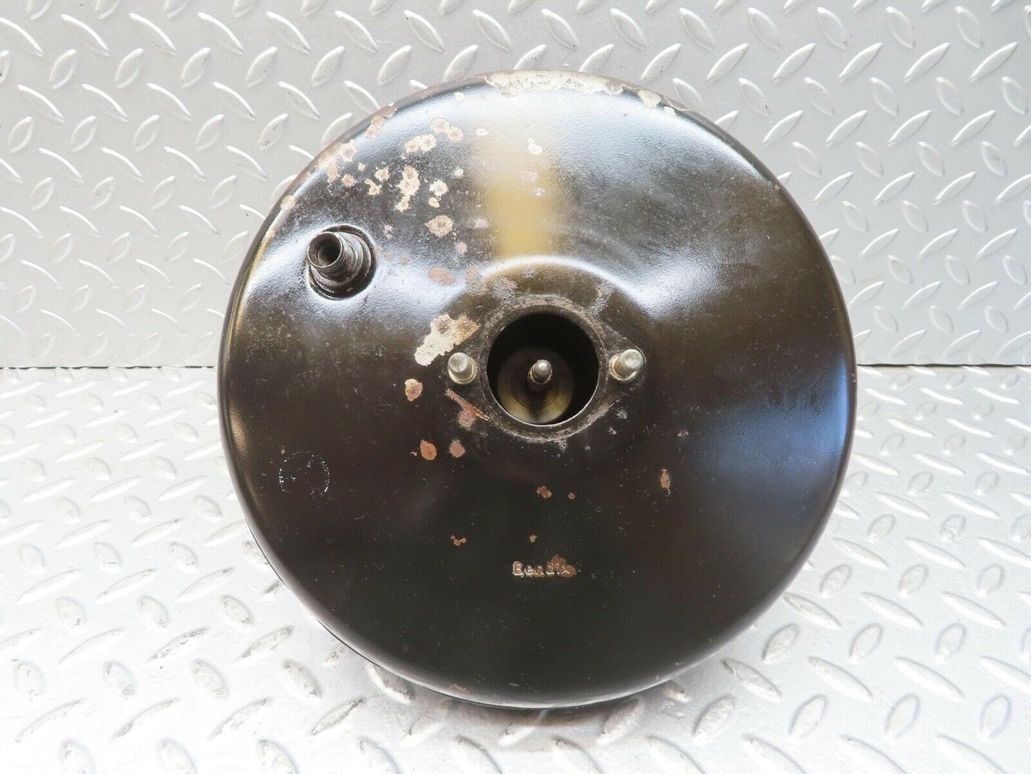 13665 Mercedes-Benz W123 200 Brake Booster Bendix
