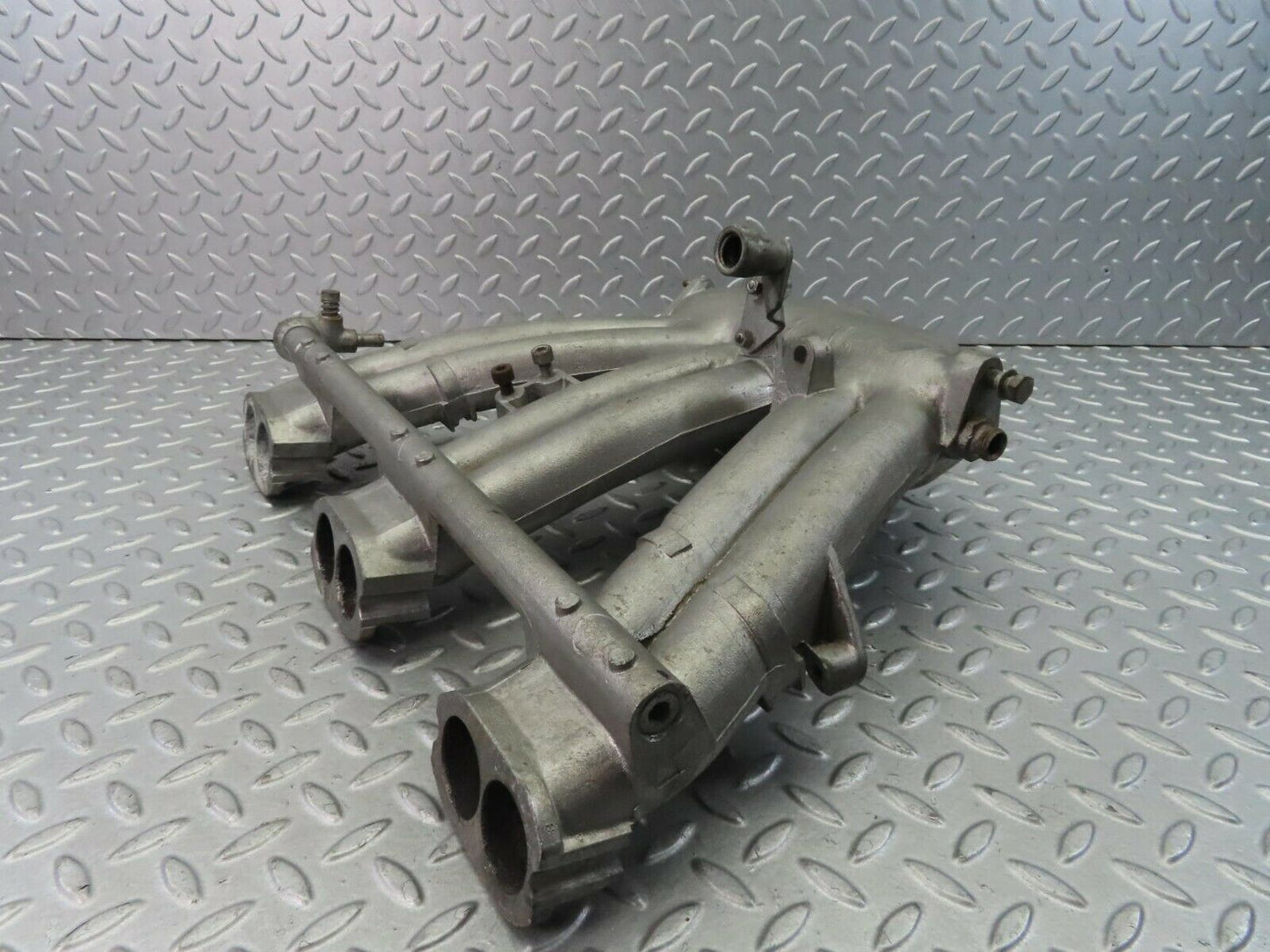 8687 Mercedes-Benz W111 Intake Manifold 1271412601
