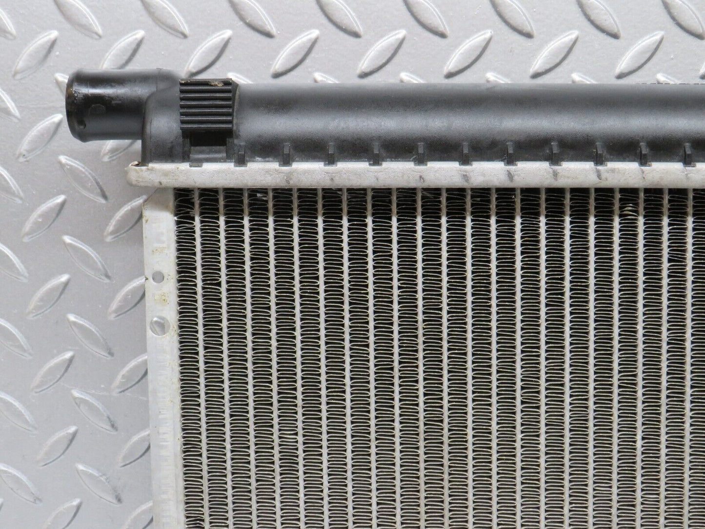 36658 Mercedes-Benz W201 190E 2.0L Coolant Radiator Nissens 62550