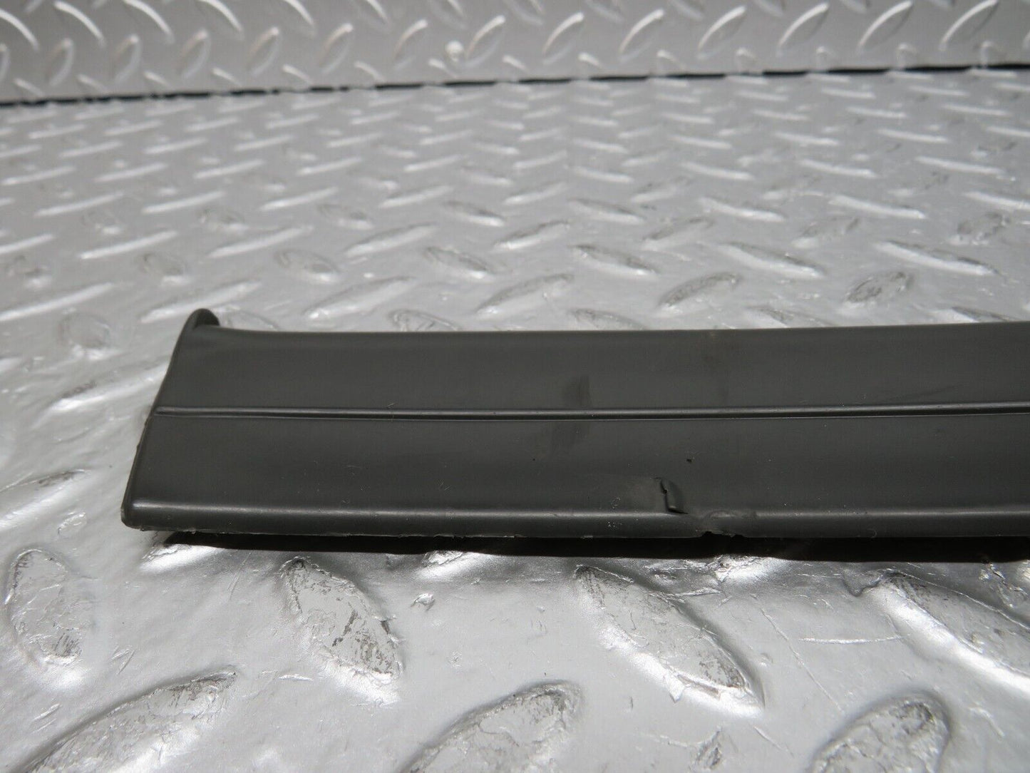 30783 Mercedes-Benz W201 190E Front Left Fender Lower Moulding Trim