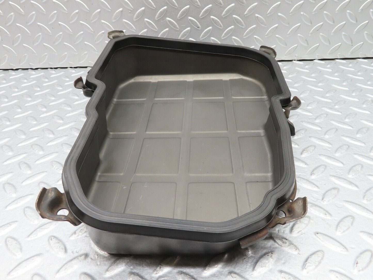 18160 Mercedes-Benz W123 230E Oil Pan Oil Sump