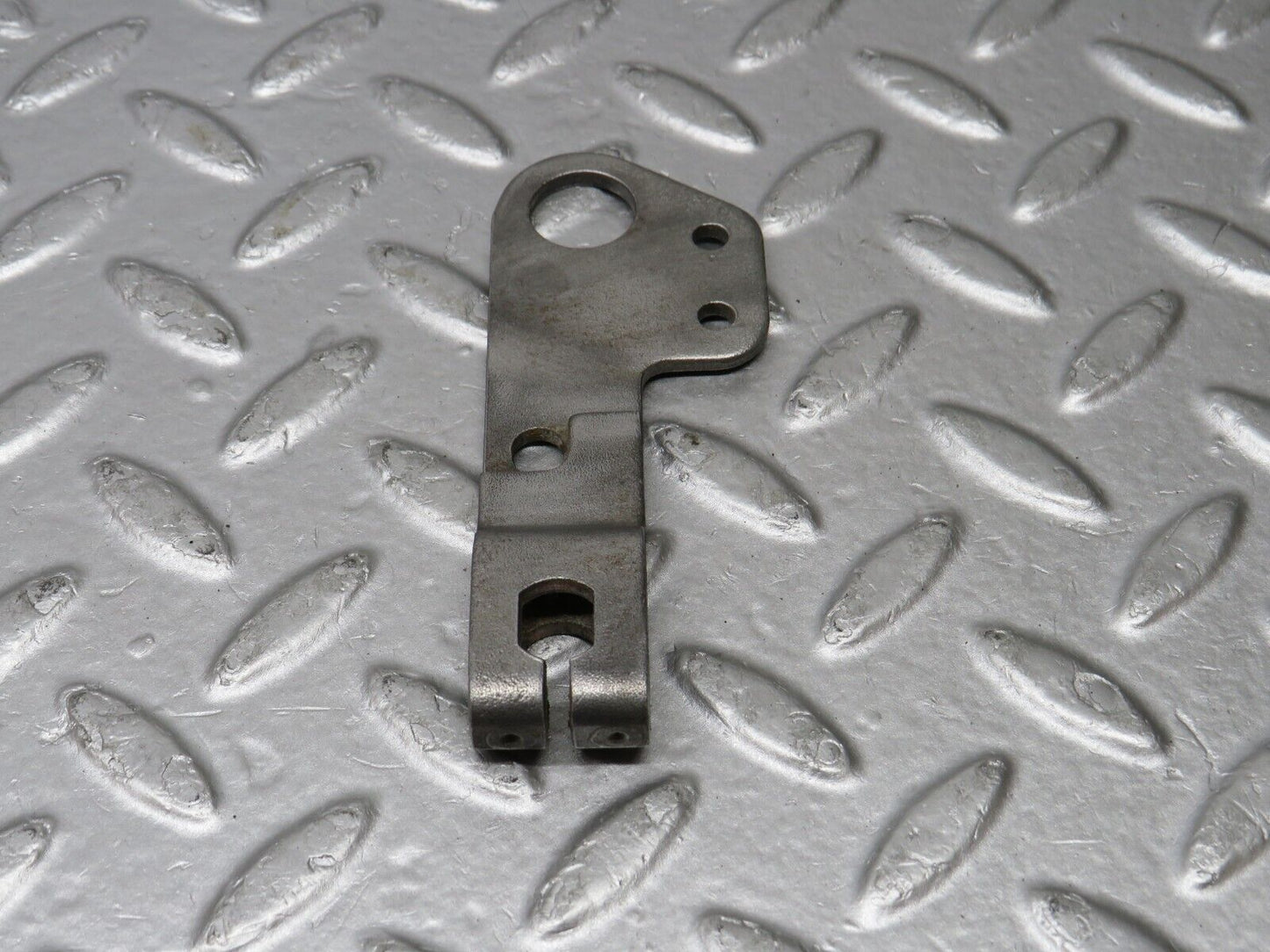 39317 Mercedes-Benz R107 500SL Automatic Gearbox Linkage Bracket