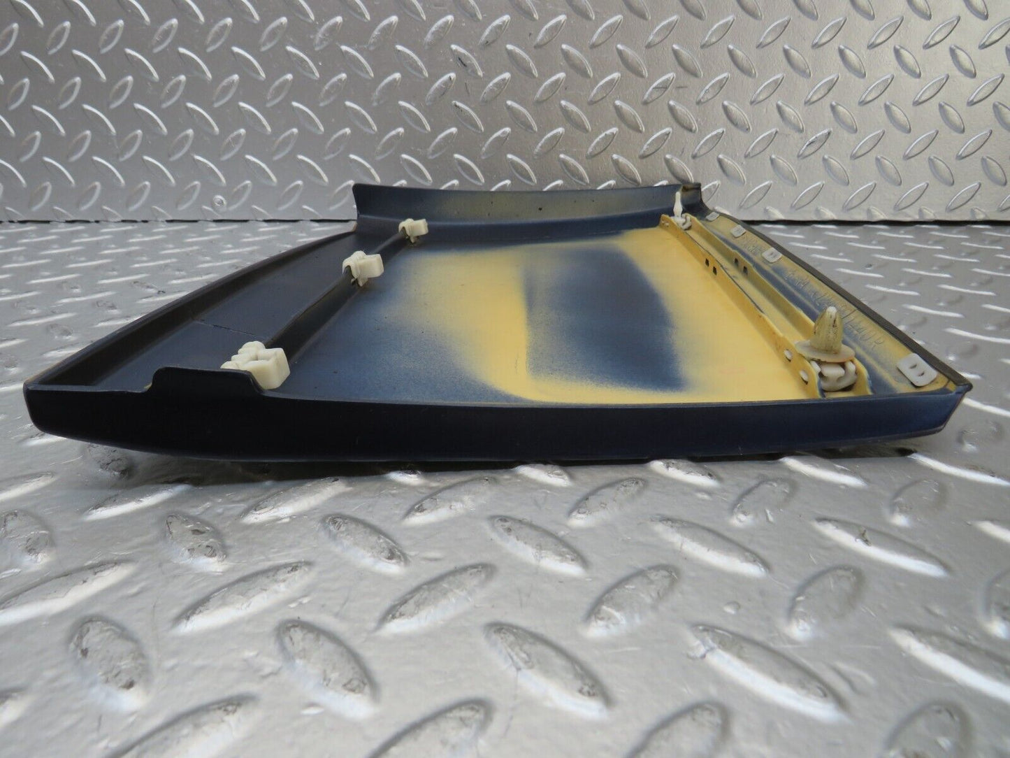 25958 Mercedes-Benz W124 280E Front Right Fender Wing Lower Moulding Trim 1246901440