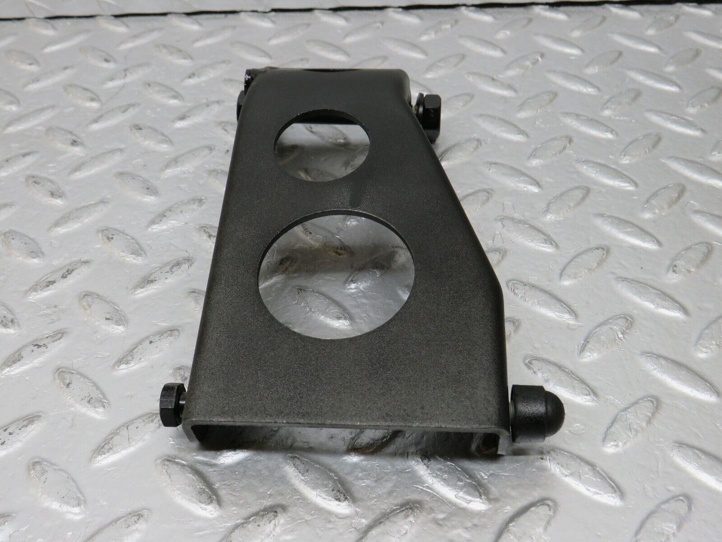 34587 Mercedes-Benz C126 380SEC Coupe Alternator Generator Bracket