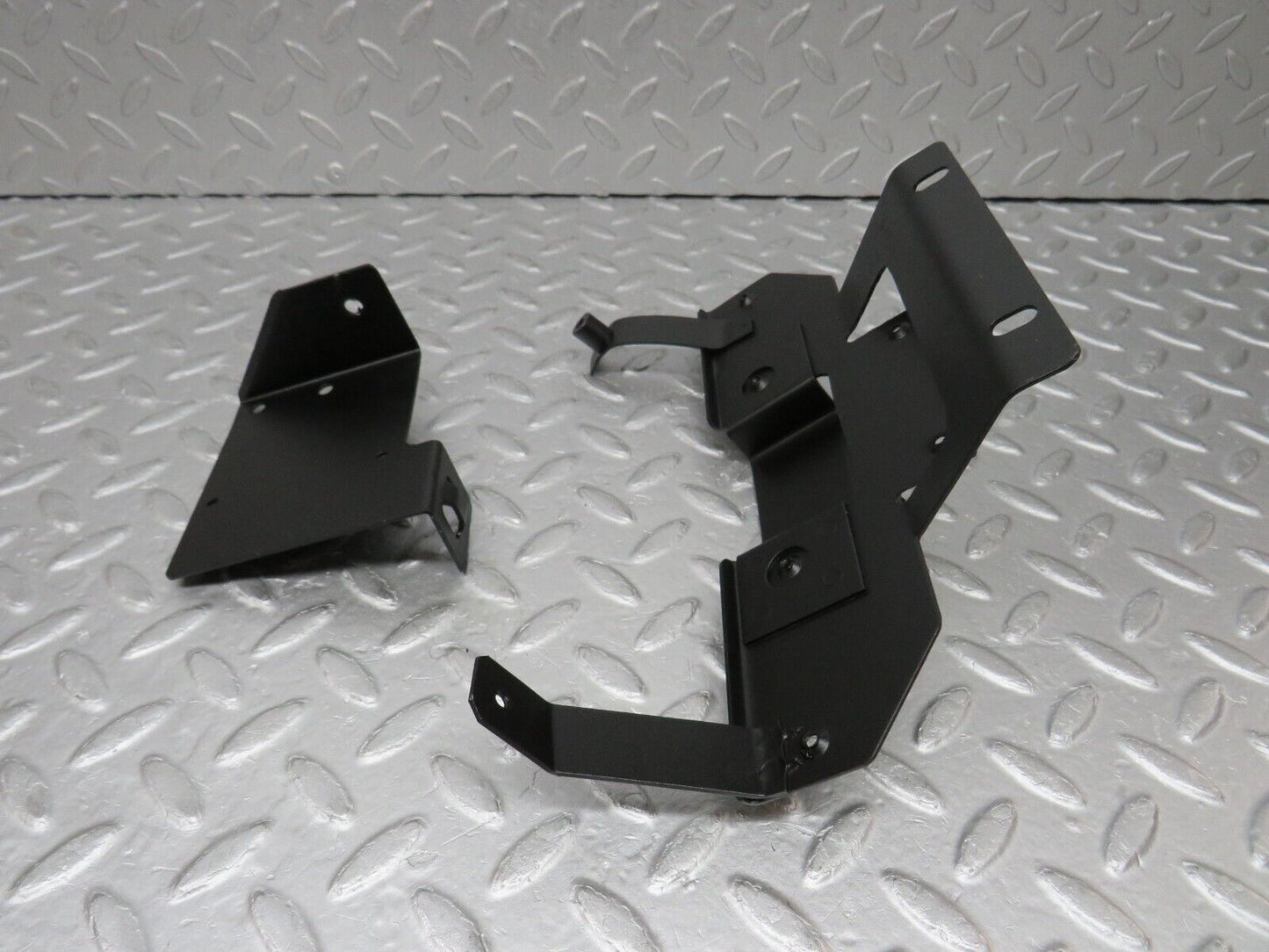 37487 Mercedes-Benz W109 300SEL Relay Holder Bracket