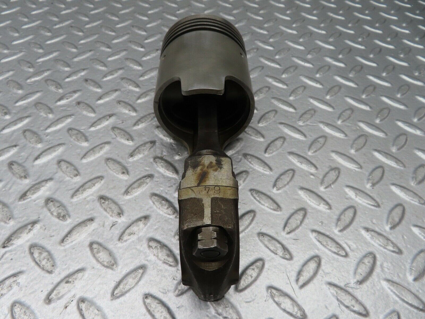 18462 Mercedes-Benz W111 220SE Coupe Piston With Connecting Rod 80.720 mm