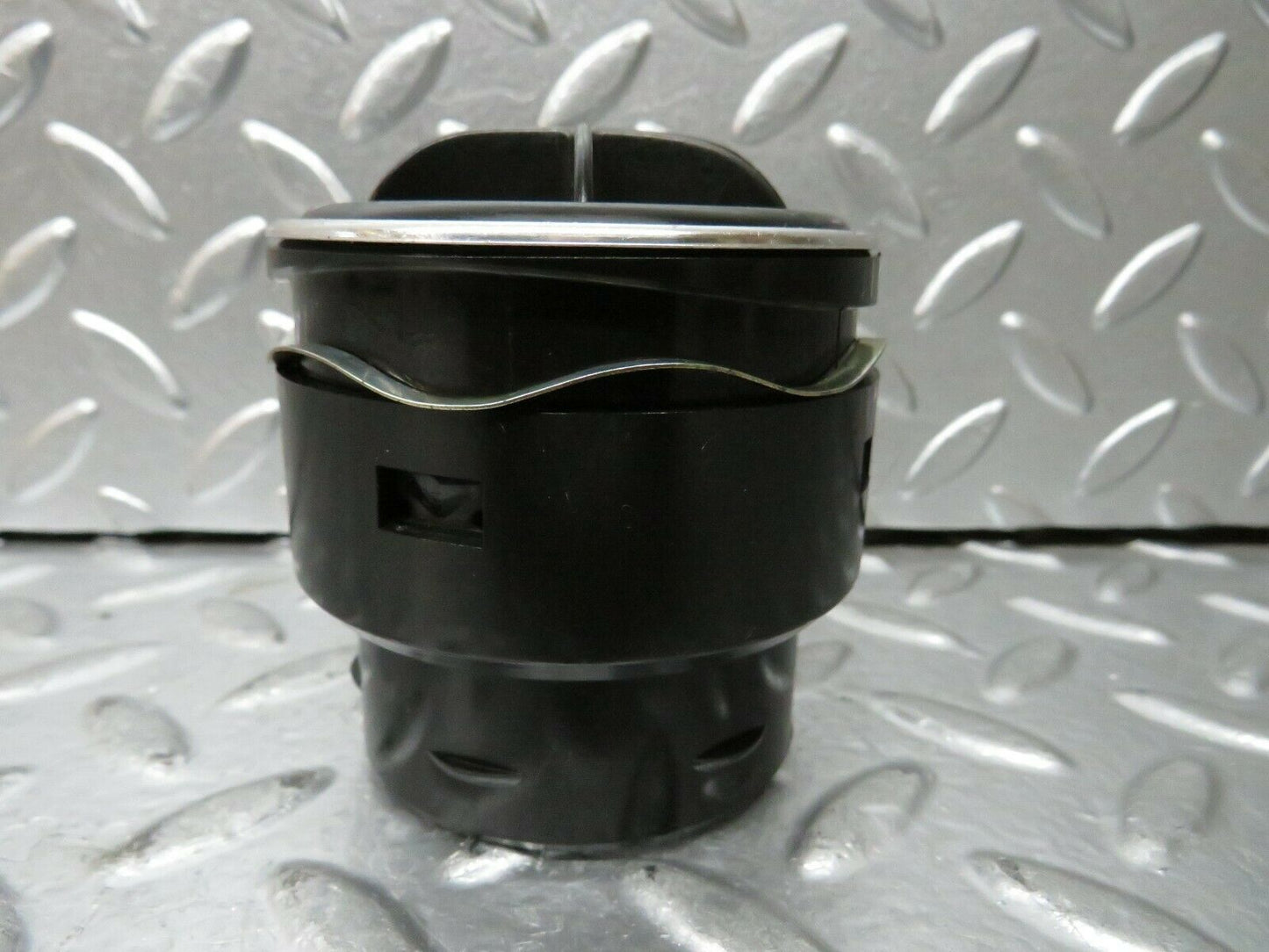23773 Mercedes-Benz C107 450SLC Coupe Dashboard Air Vent