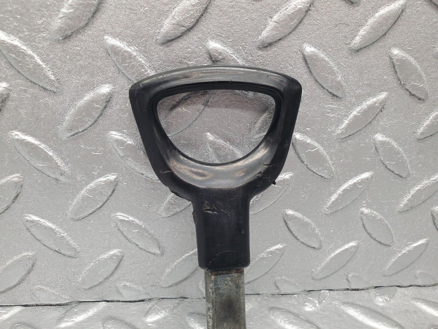 46626 Mercedes-Benz C123 280CE Coupe Front Left Seat Side Height Adjust Handle