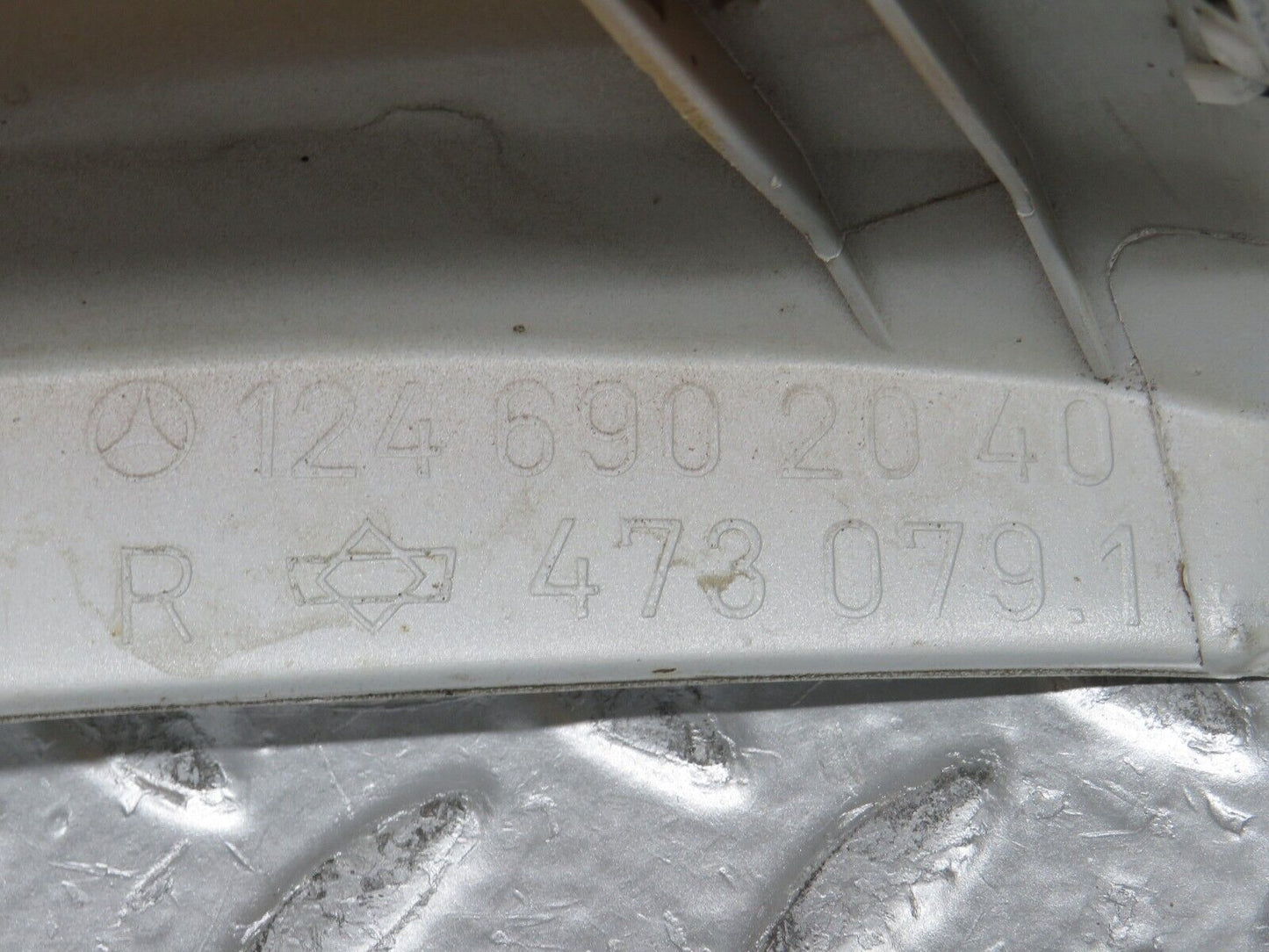 30405 Mercedes-Benz W124 230E Rear Right Fender Wing Lower Moulding Trim 1246902040