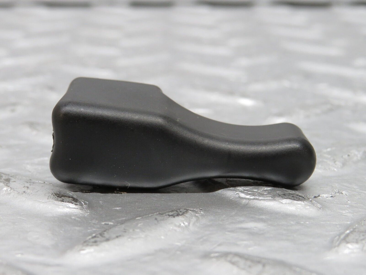 31085 Mercedes-Benz W123 200D Mirror Adjustment Knob