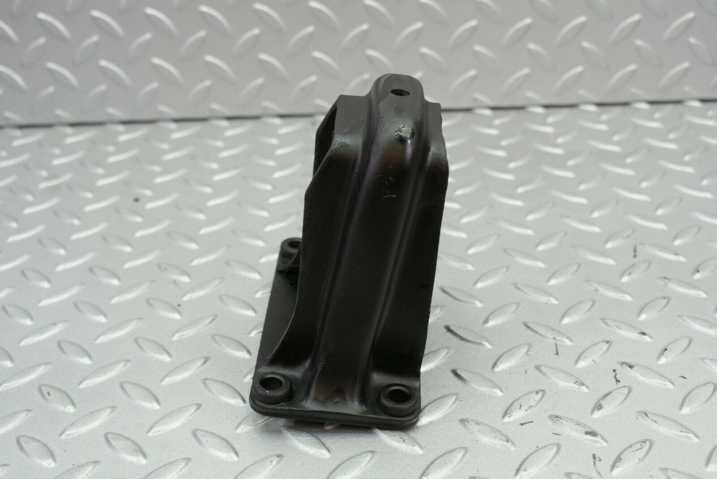 2567 Mercedes-Benz W116 350SE Rear Differential Mount