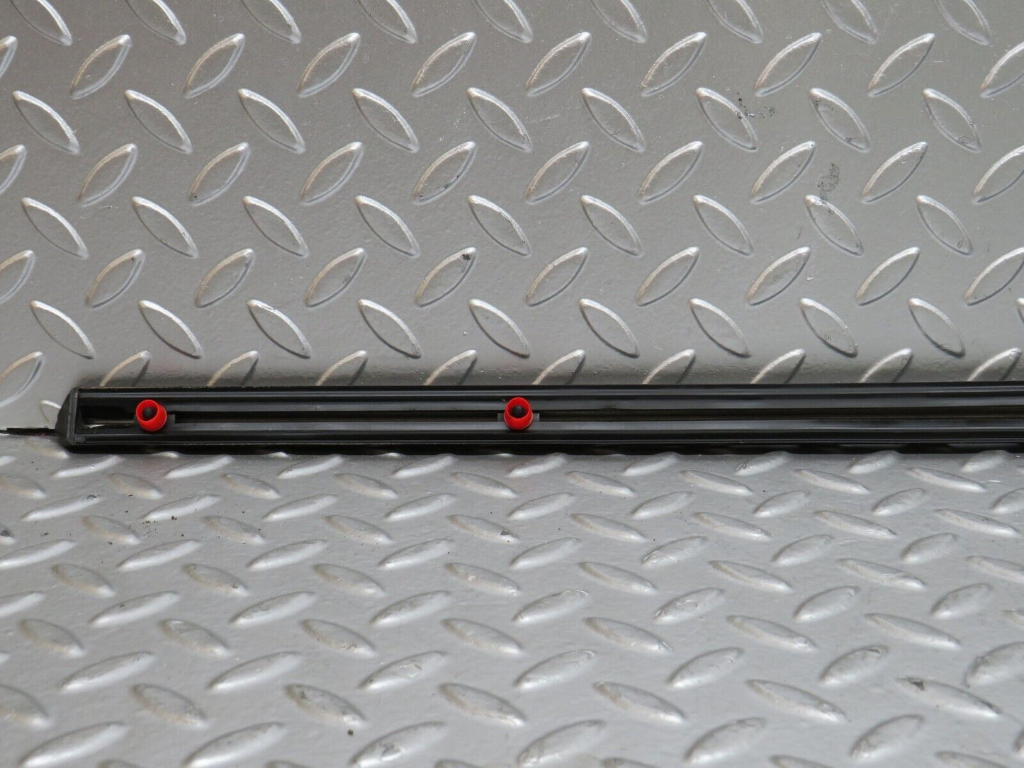 28238 Mercedes-Benz S123 240D Wagon Front Left Door Centre Moulding Trim