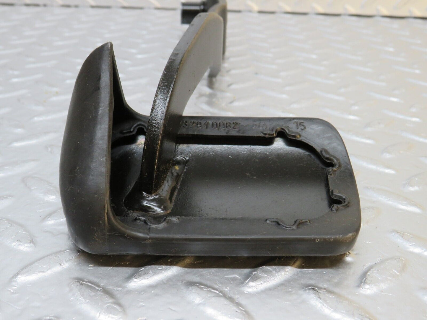 32241 Mercedes-Benz W123 230E Brake Pedal With Rubber 1232910082