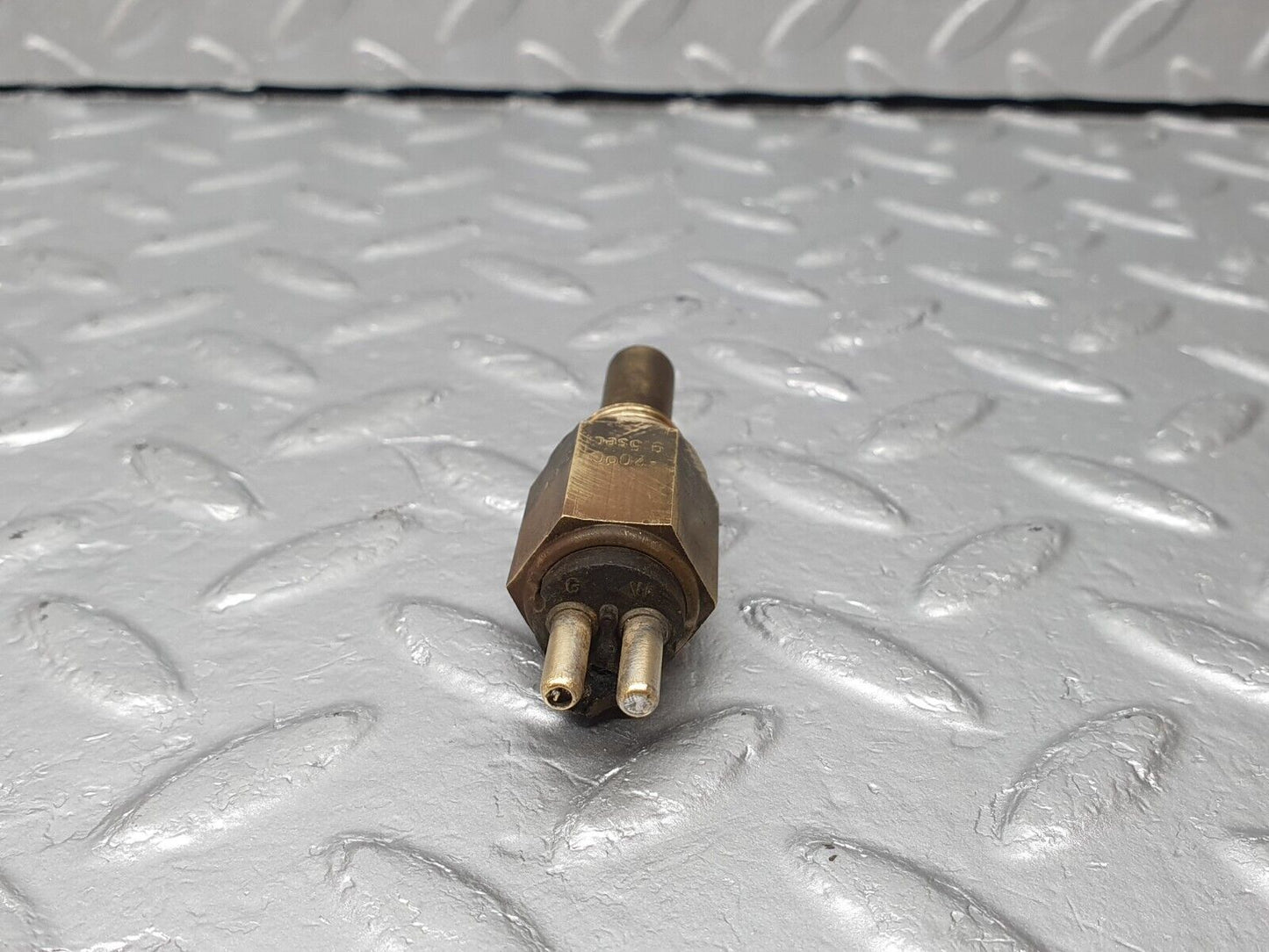41334 Mercedes-Benz W123 280E Temperature Sensor VDO