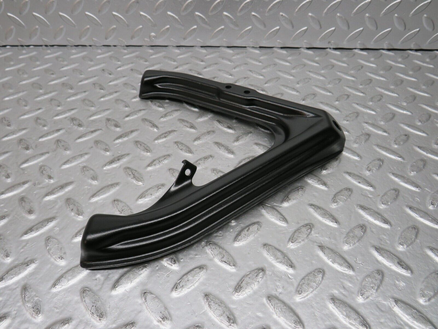 29907 Mercedes-Benz W123 230E Air Intake Manifold Bracket