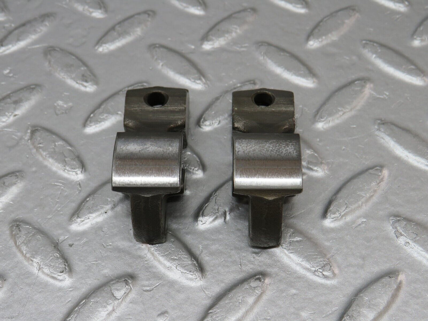 34561 Mercedes-Benz C126 380SEC Coupe Rocker Arm With Valve Tappet