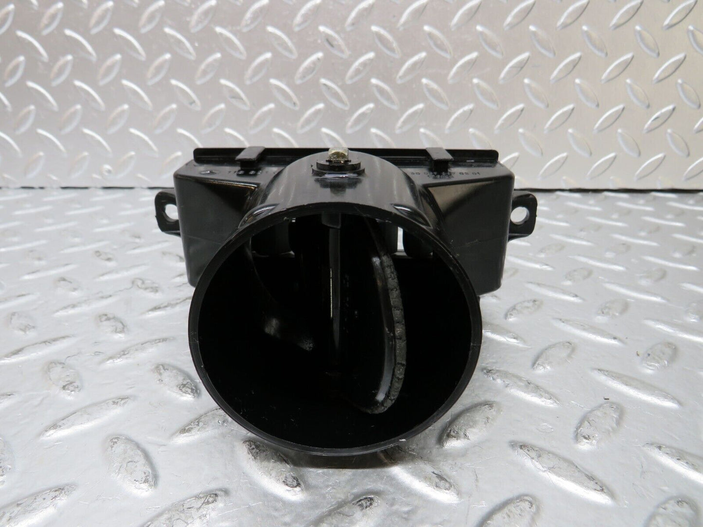 26181 Mercedes-Benz W116 450SE Dashboard Air Vent 1168310130