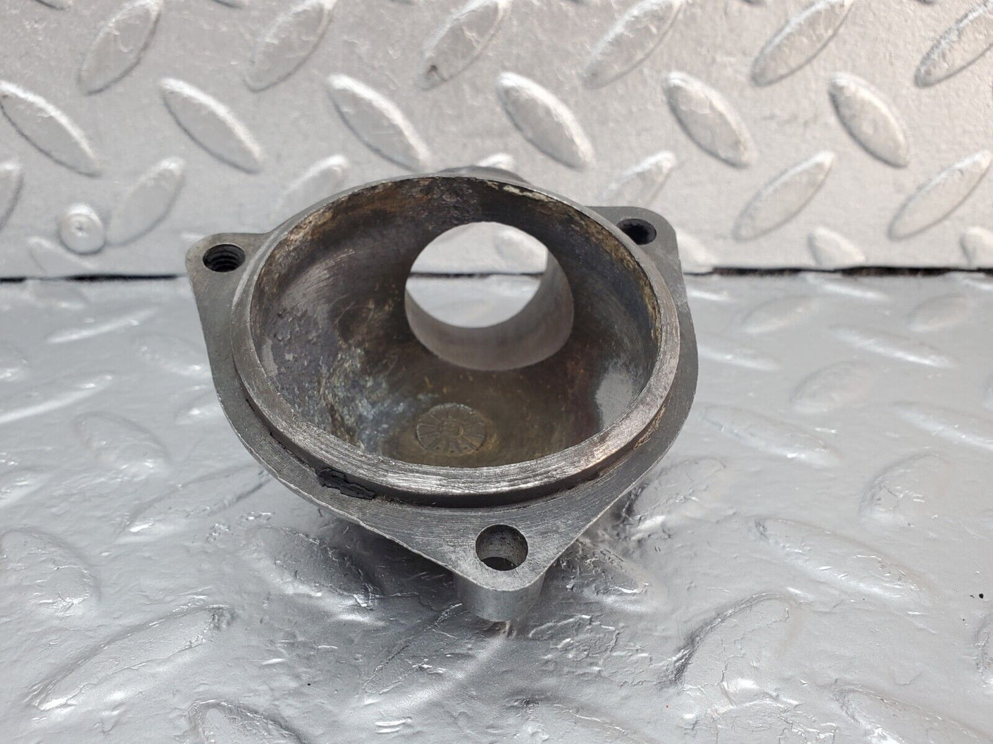 45404 Mercedes-Benz 280E M110.983 Thermostat Housing 1102030574