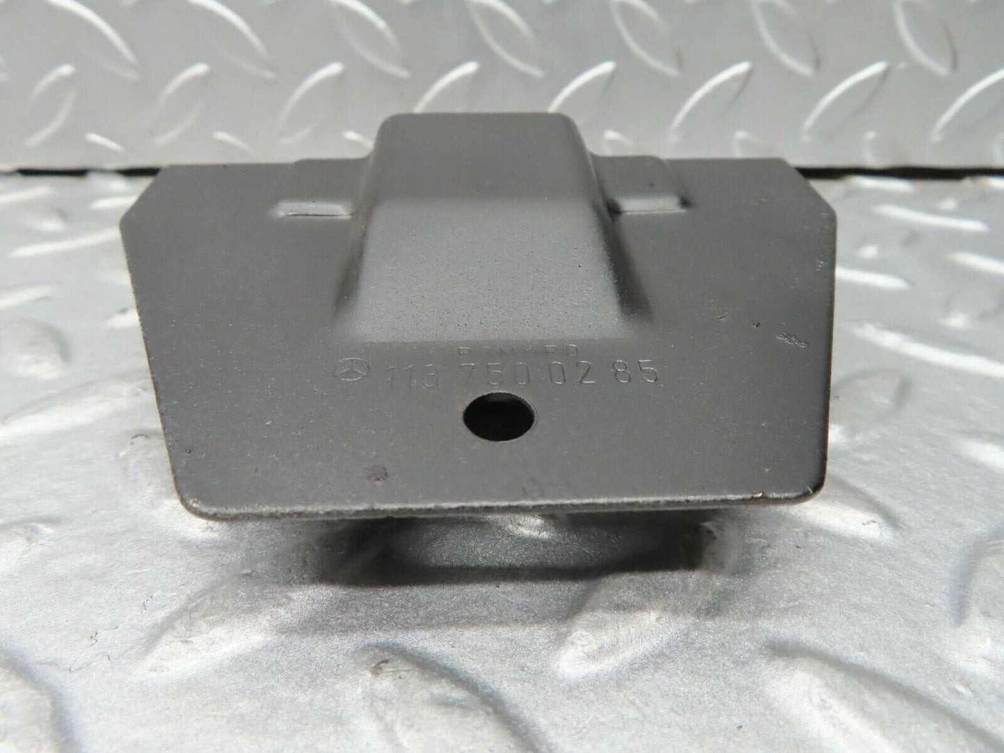16701 Mercedes-Benz C107 380SLC Trunk Boot Lock Latch 1137500285