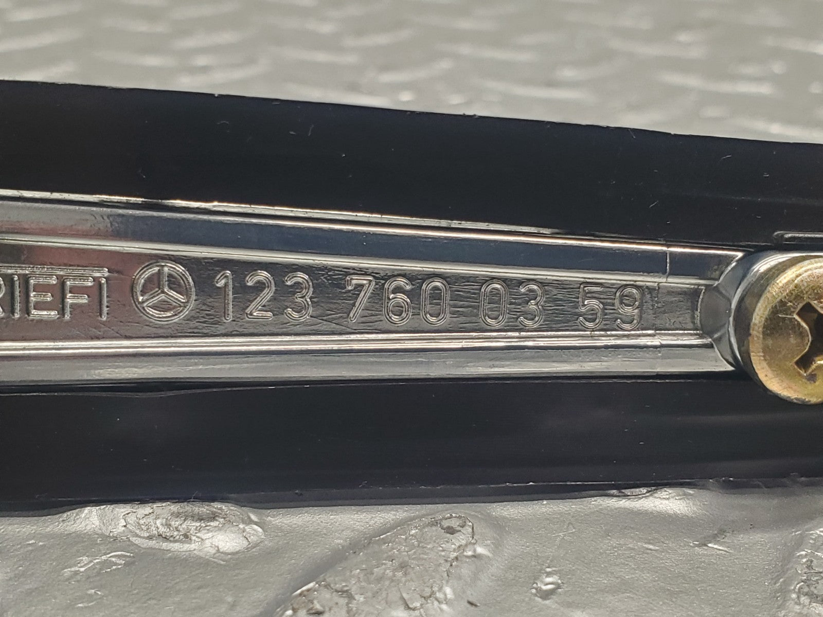 47239054