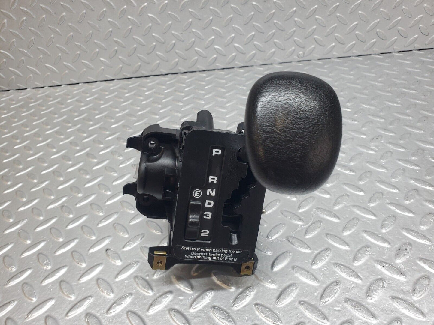 44784 Mercedes-Benz W124 220E Automatic Gear Selector 1292670637 2012670480