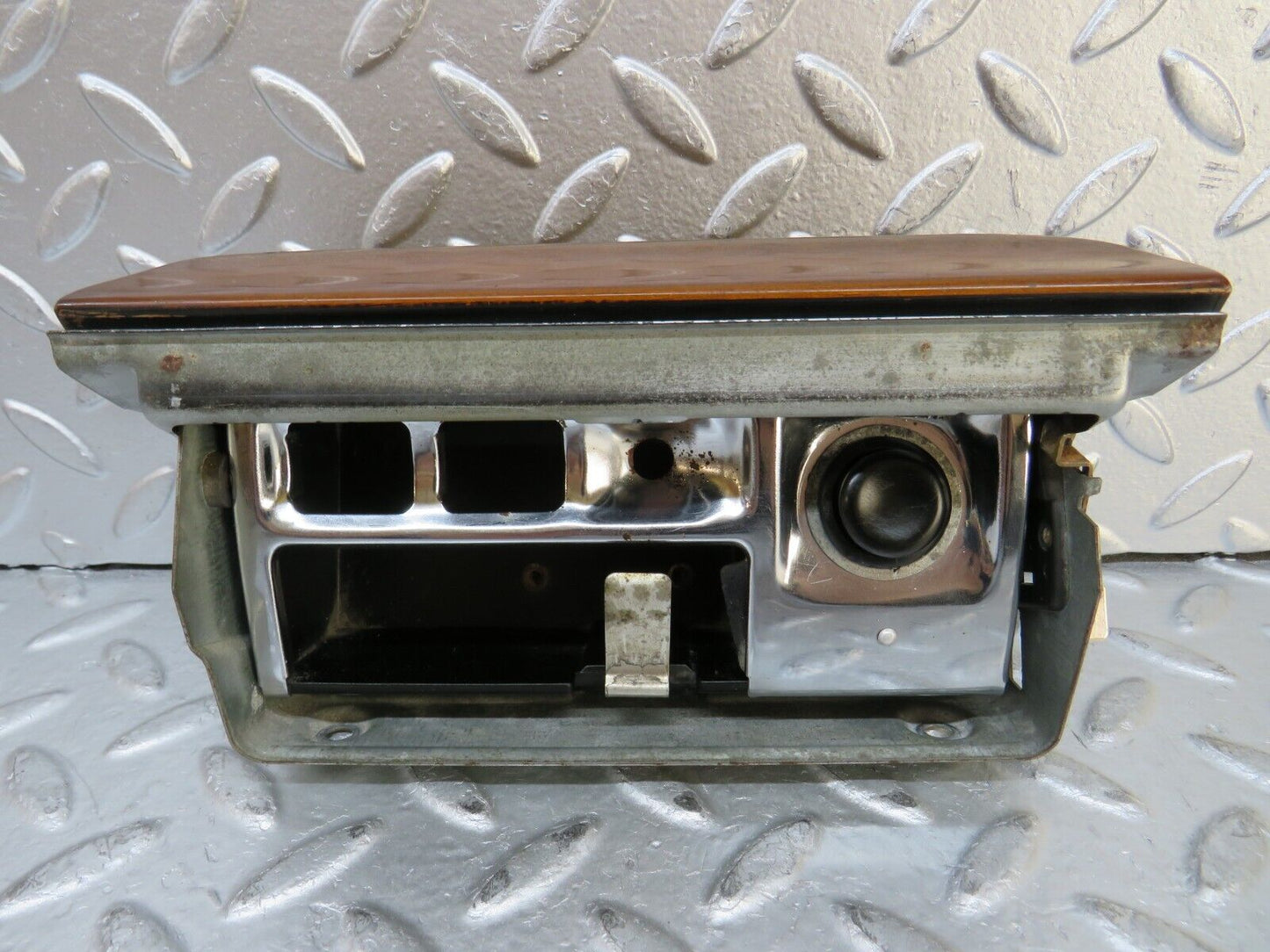 26896 Mercedes-Benz W123 240D Centre Console Ashtray Wood Finish