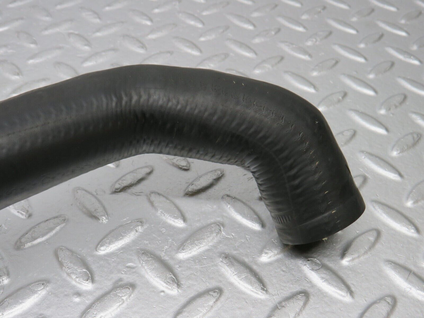 38569 Mercedes-Benz R129 280SL Coupe Radiator Lower Hose Pipe 1295012482