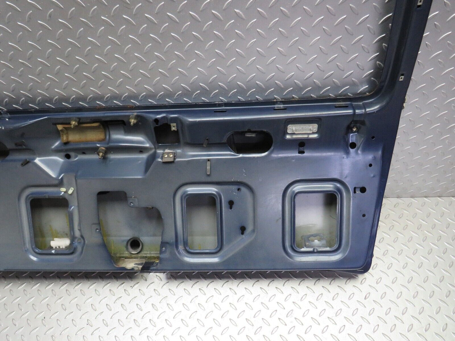 31417 Mercedes-Benz S124 220TE Wagon Tailgate Trunk Door & Handle Moulding Trim