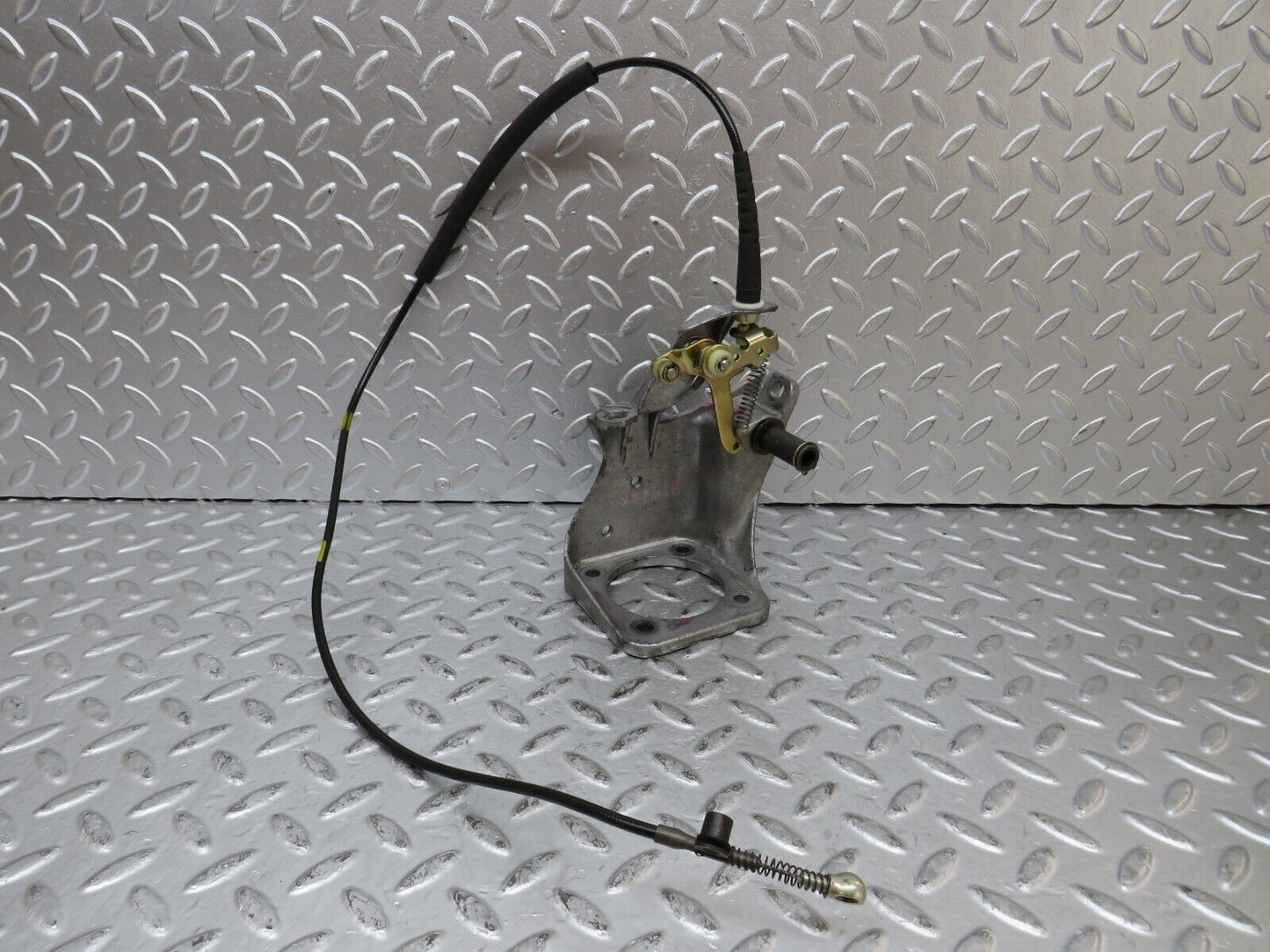 26583 Mercedes-Benz C124 220CE Coupe Brake Pedal Bracket 1242900919