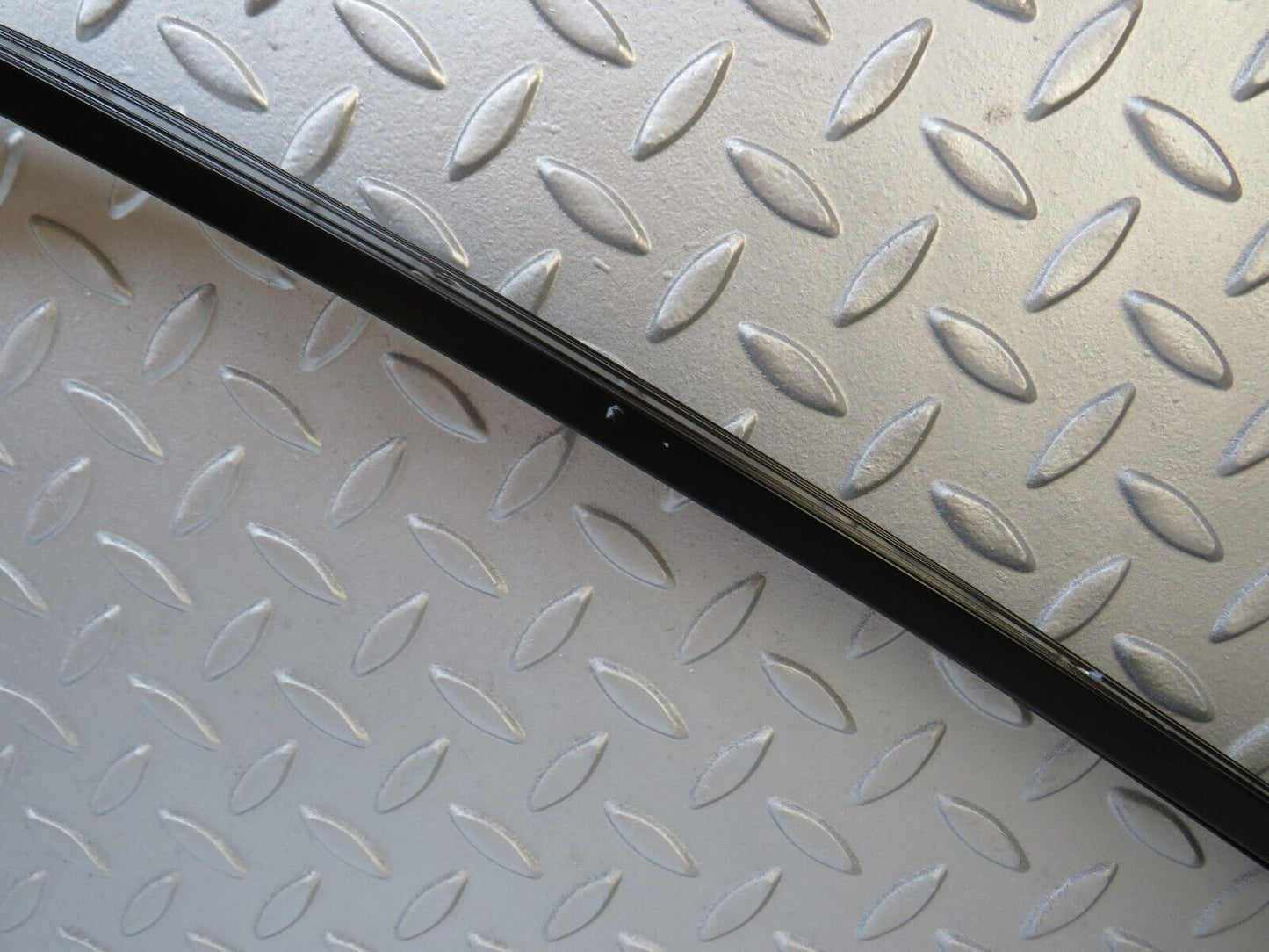 37030 Mercedes-Benz C126 420SEC Coupe Roof Trim Right