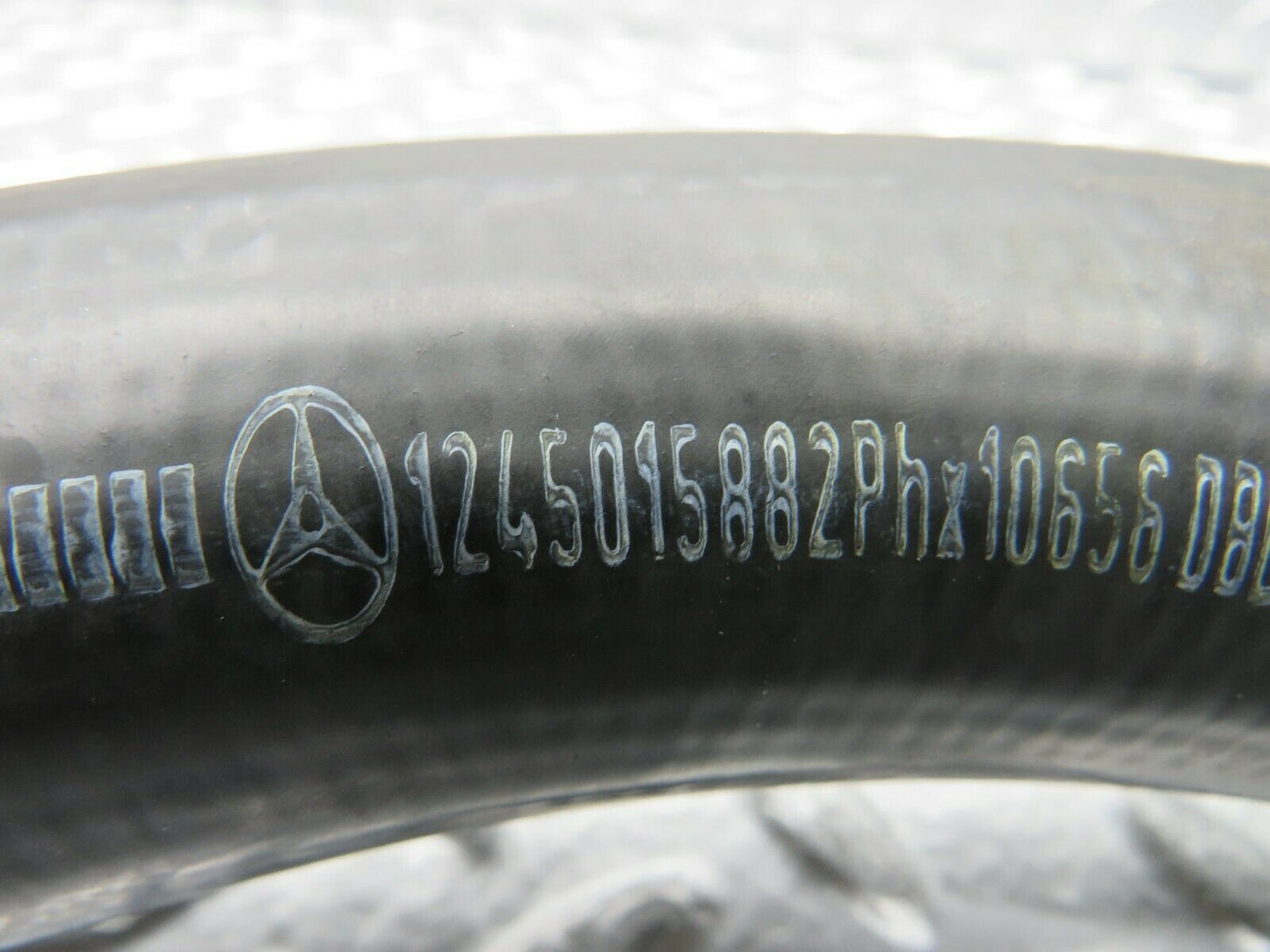22572 Mercedes-Benz C124 E220 Coupe Radiator Hose 1245015782 1245015882