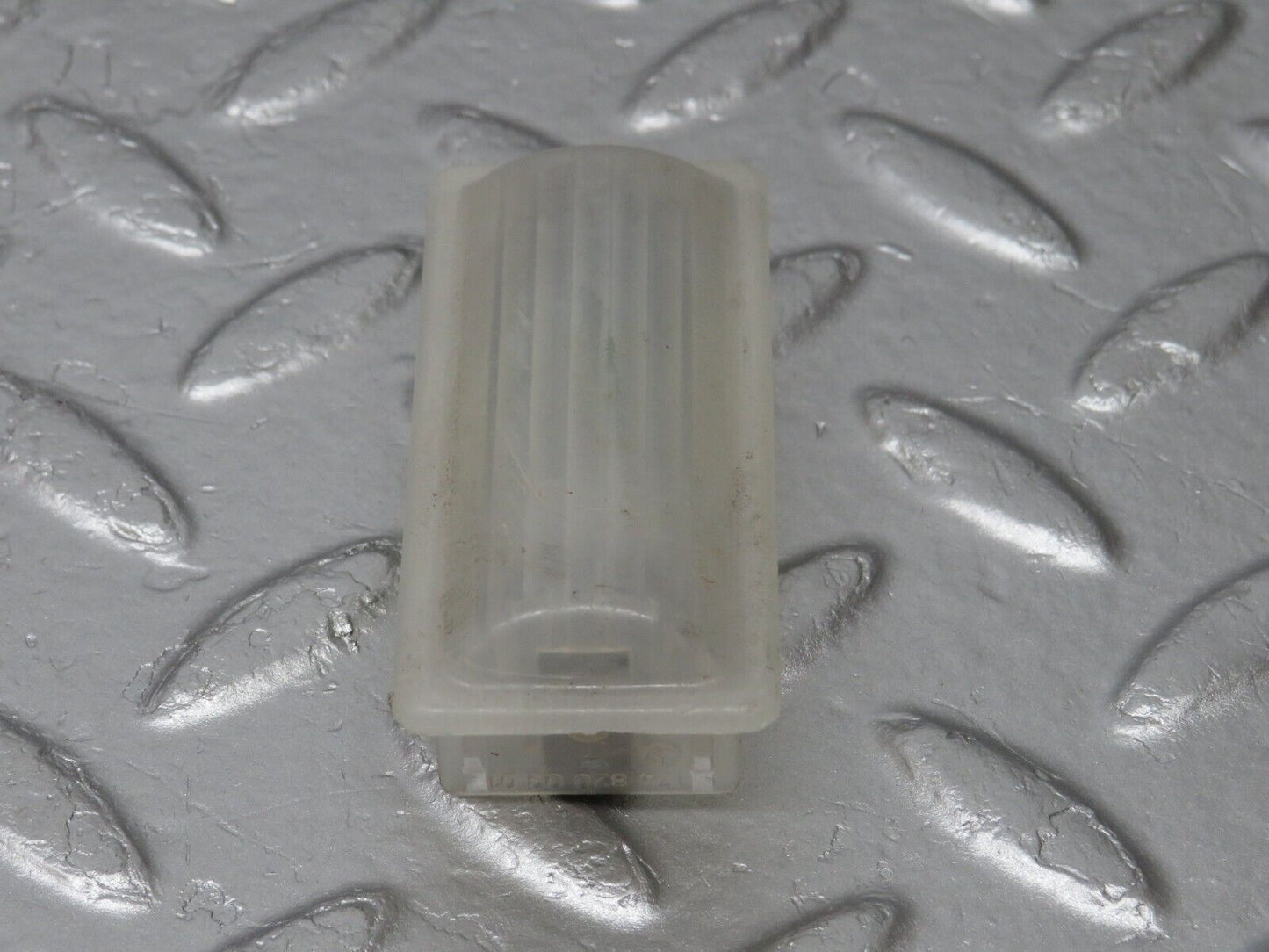 34324 Mercedes-Benz C126 380SEC Coupe Boot Trunk Light 1248200301
