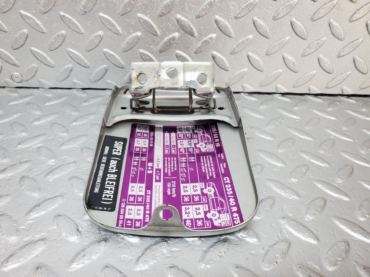45032 Mercedes-Benz R129 300SL Coupe Fuel Tank Flap Cap 1295840939
