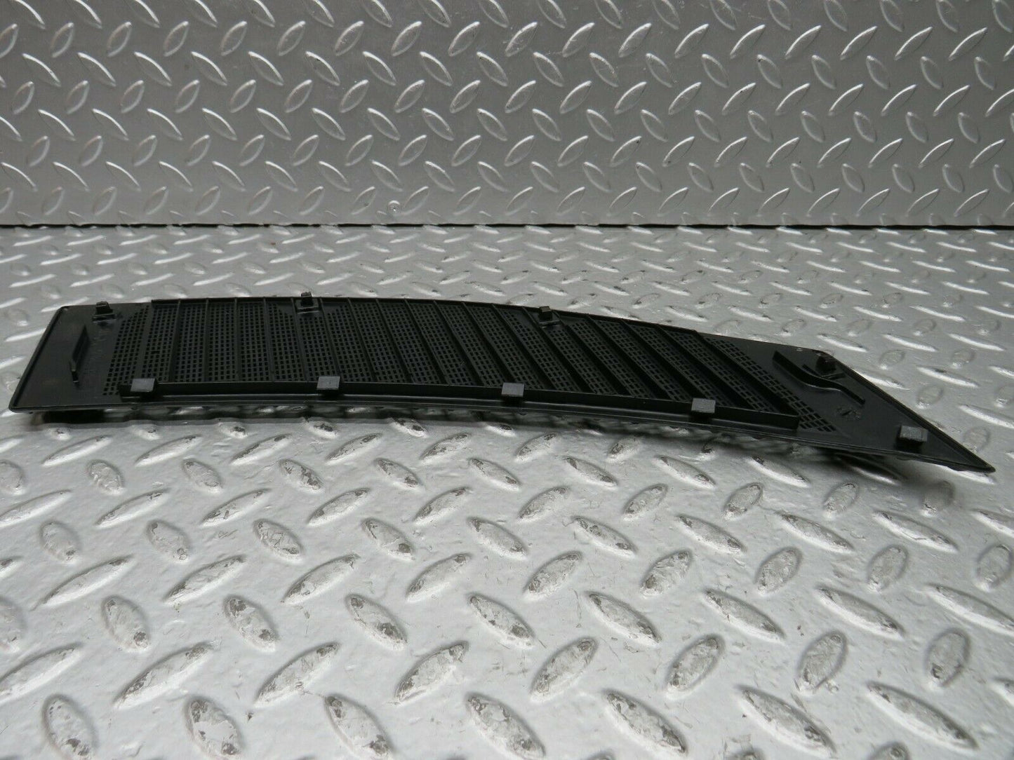 22059 Mercedes-Benz S123 280TE Wagon Air Intake Grill Left Side 1238362965
