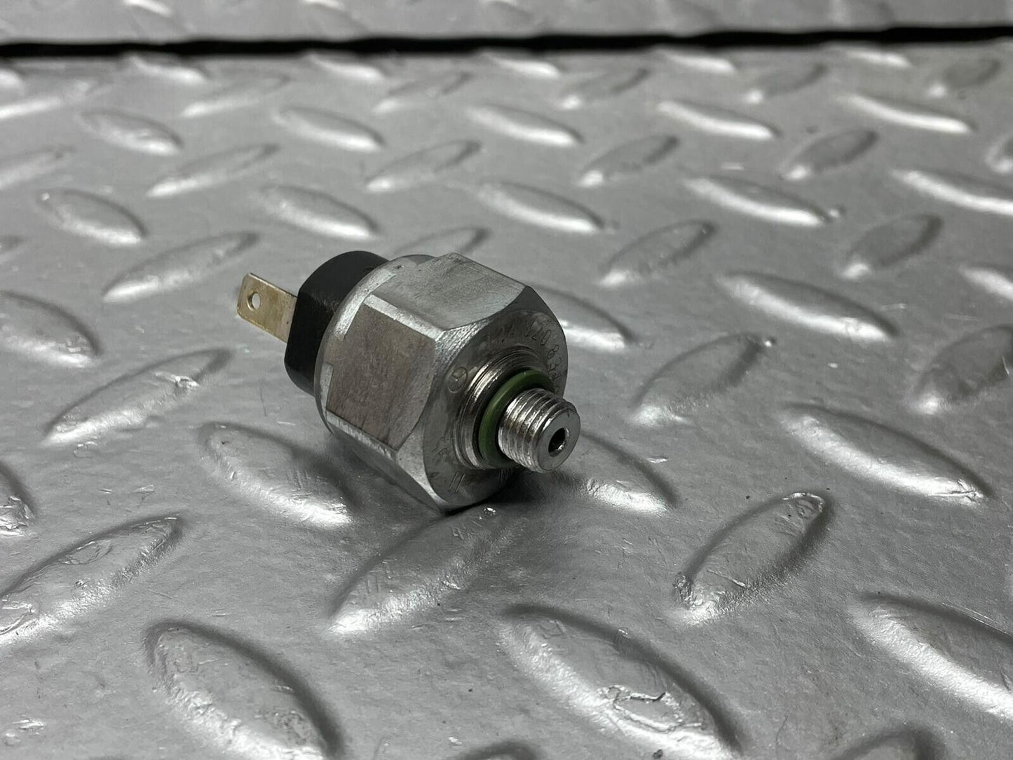39582 Mercedes-Benz R129 320SL Coupe Aircon Pressure Switch 1248208310