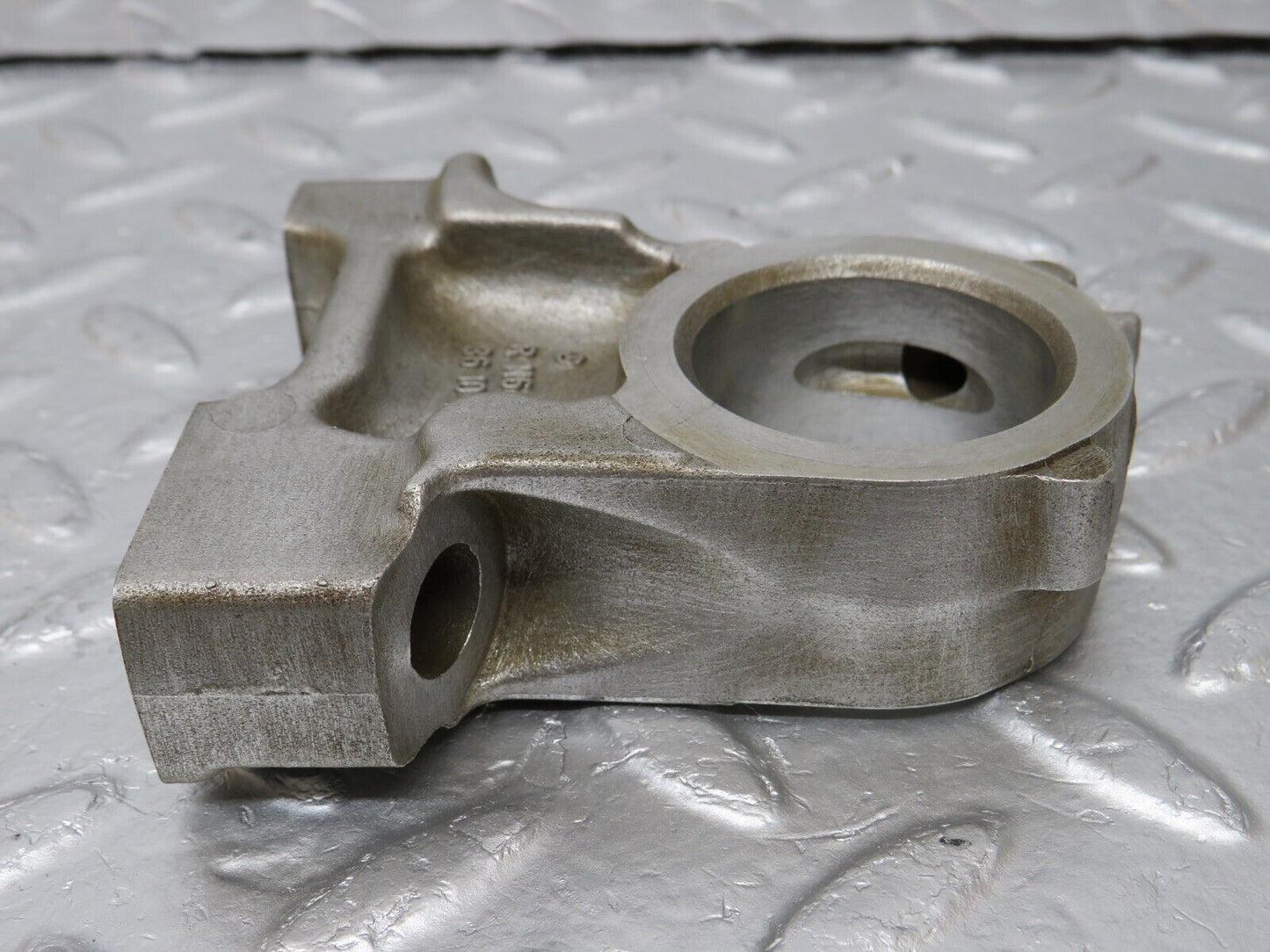 34621 Mercedes-Benz C126 380SEC Coupe Camshaft Tower Bearing 1160513610